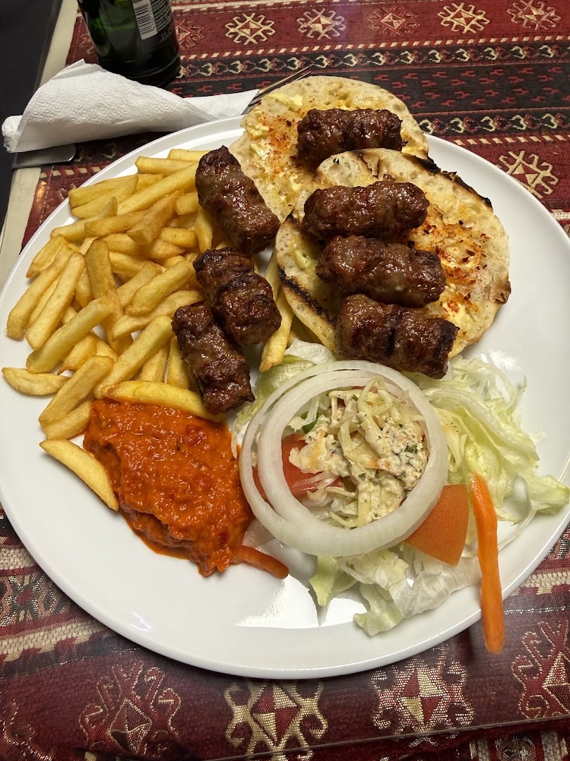 Jakova Premium Balkan Fast Food · Fotos 15