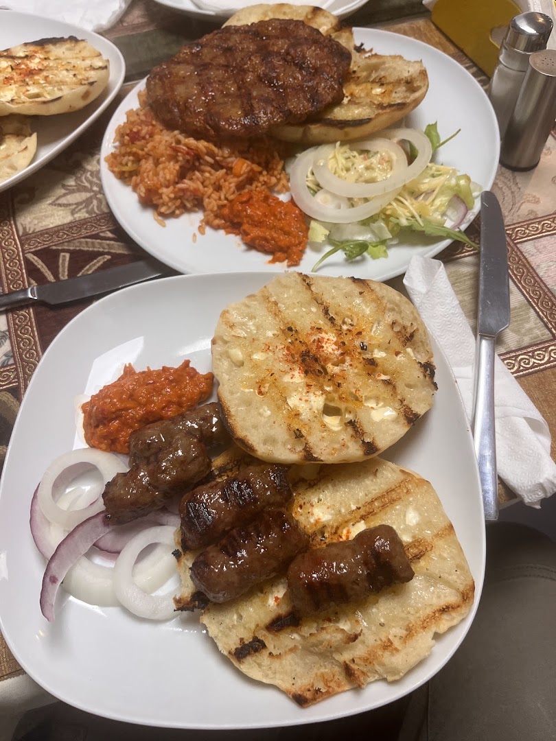 Jakova Premium Balkan Fast Food · Fotos 14