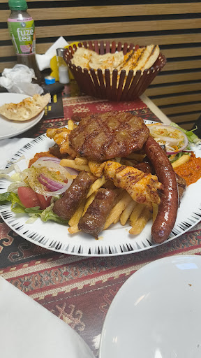Jakova Premium Balkan Fast Food · Fotos 20